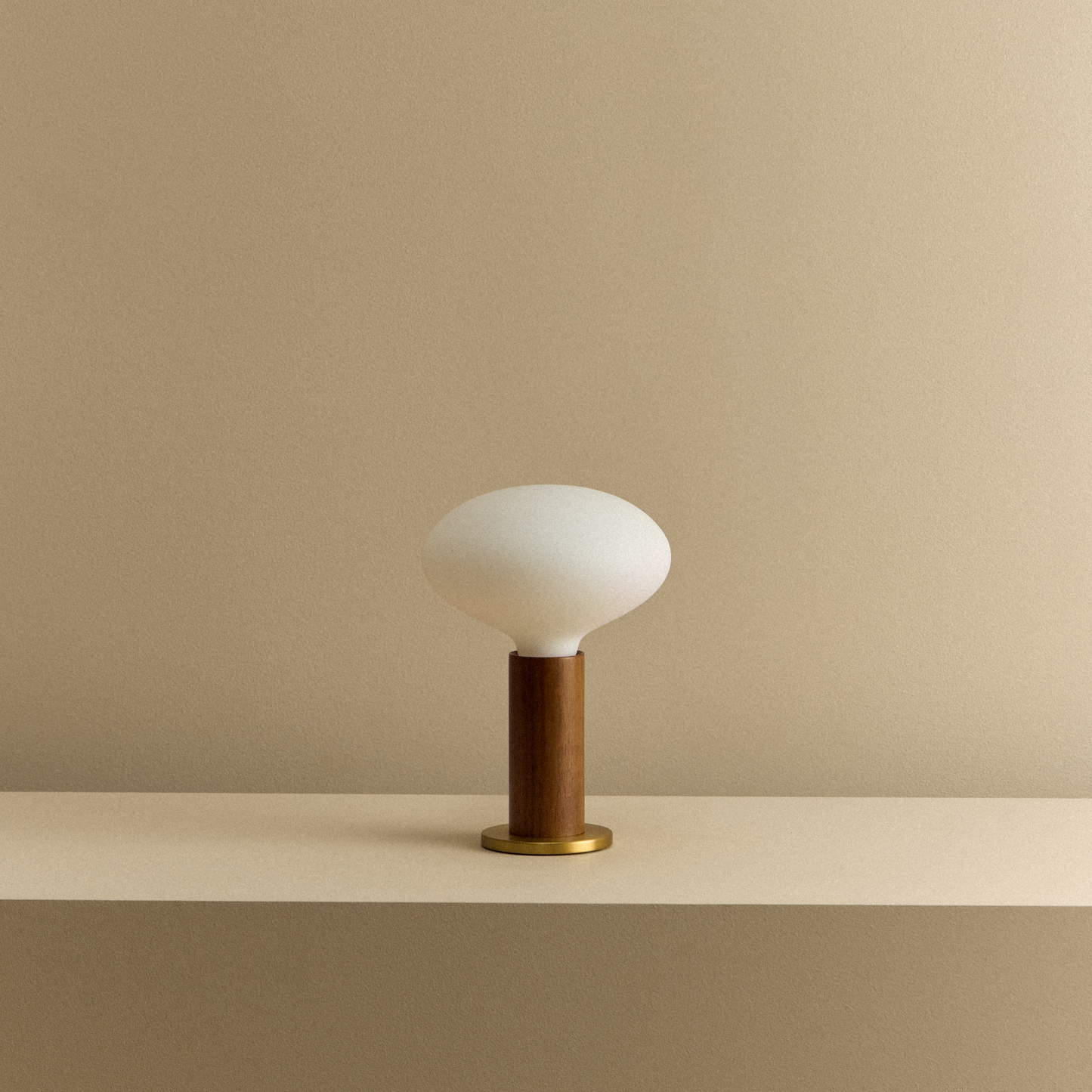 Knuckle Table Lamp in Walnut + Oval Dim to Warm
