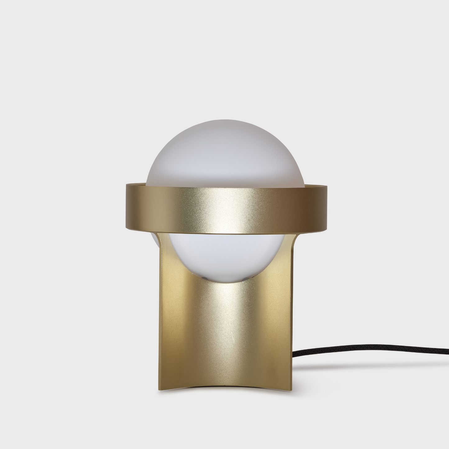 MinoLume Loop Table Lamp in Gold with Sphere IV LED Bulb