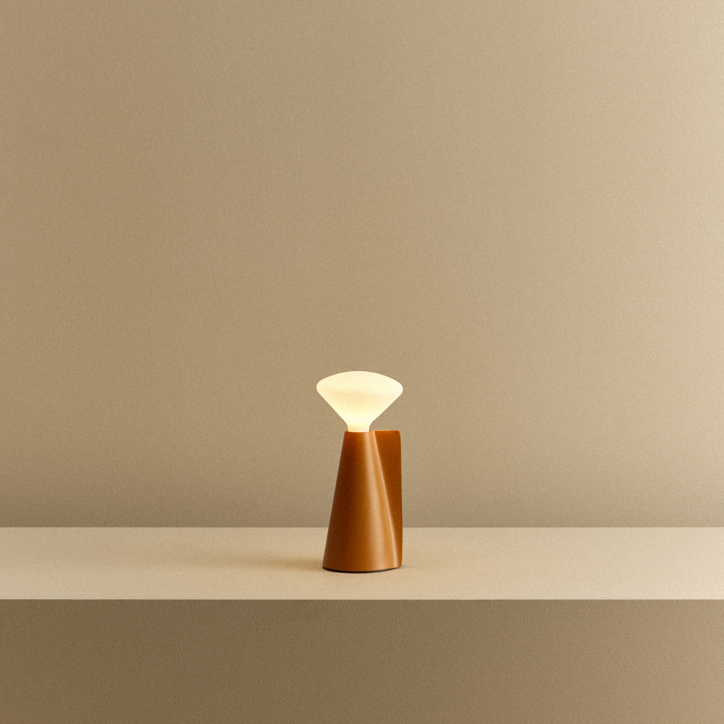 MinoLume Portable Lamp in Claycourt Orange