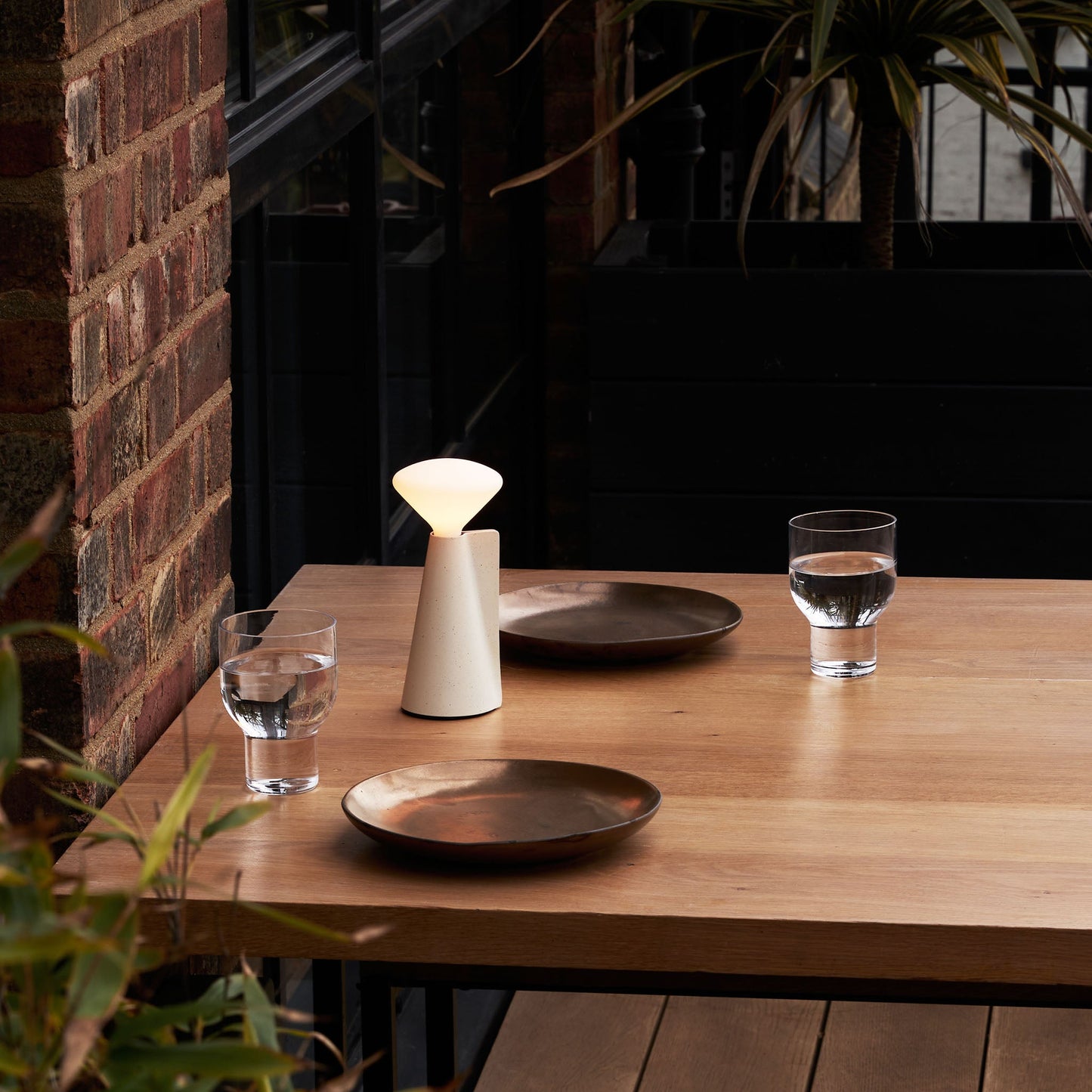 MinoLume Portable Table Lamp ¨C Stone White