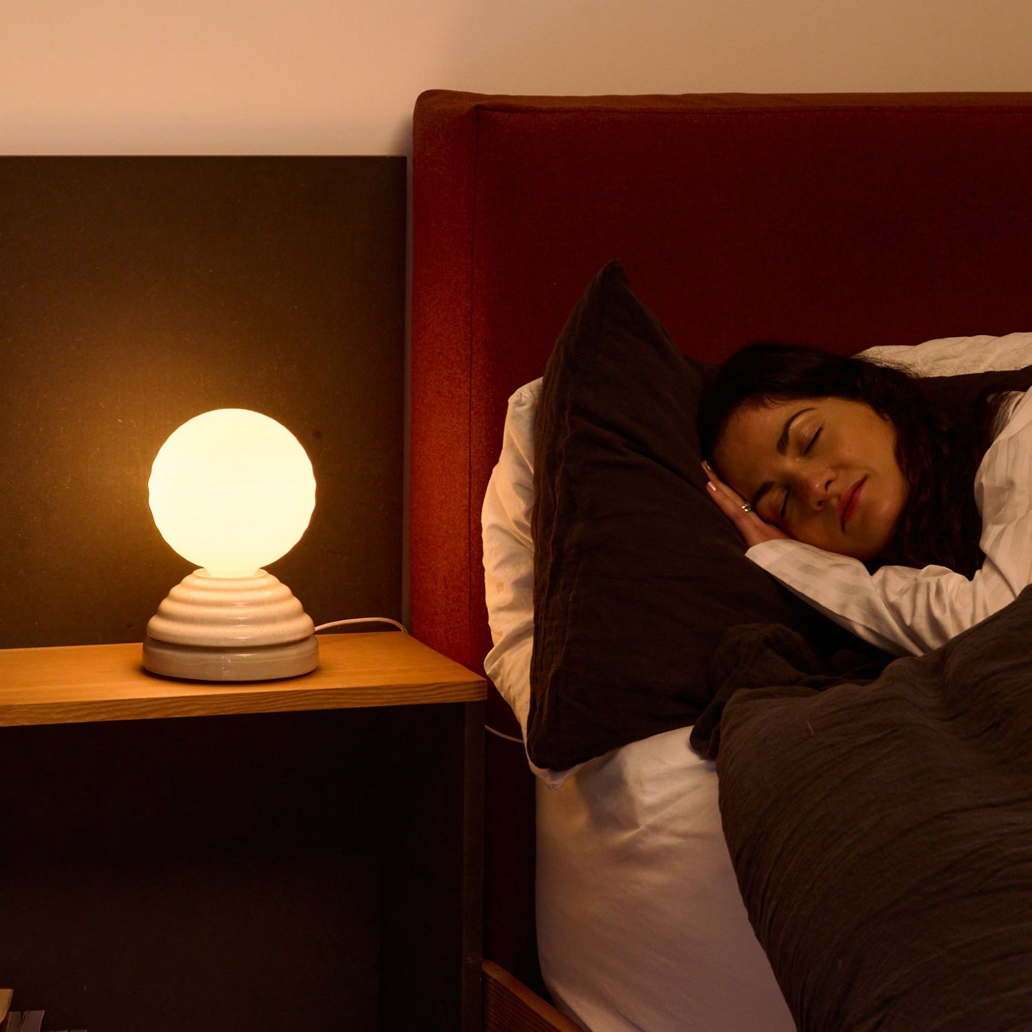 MinoLume Wake Sleep Light in Pebble White