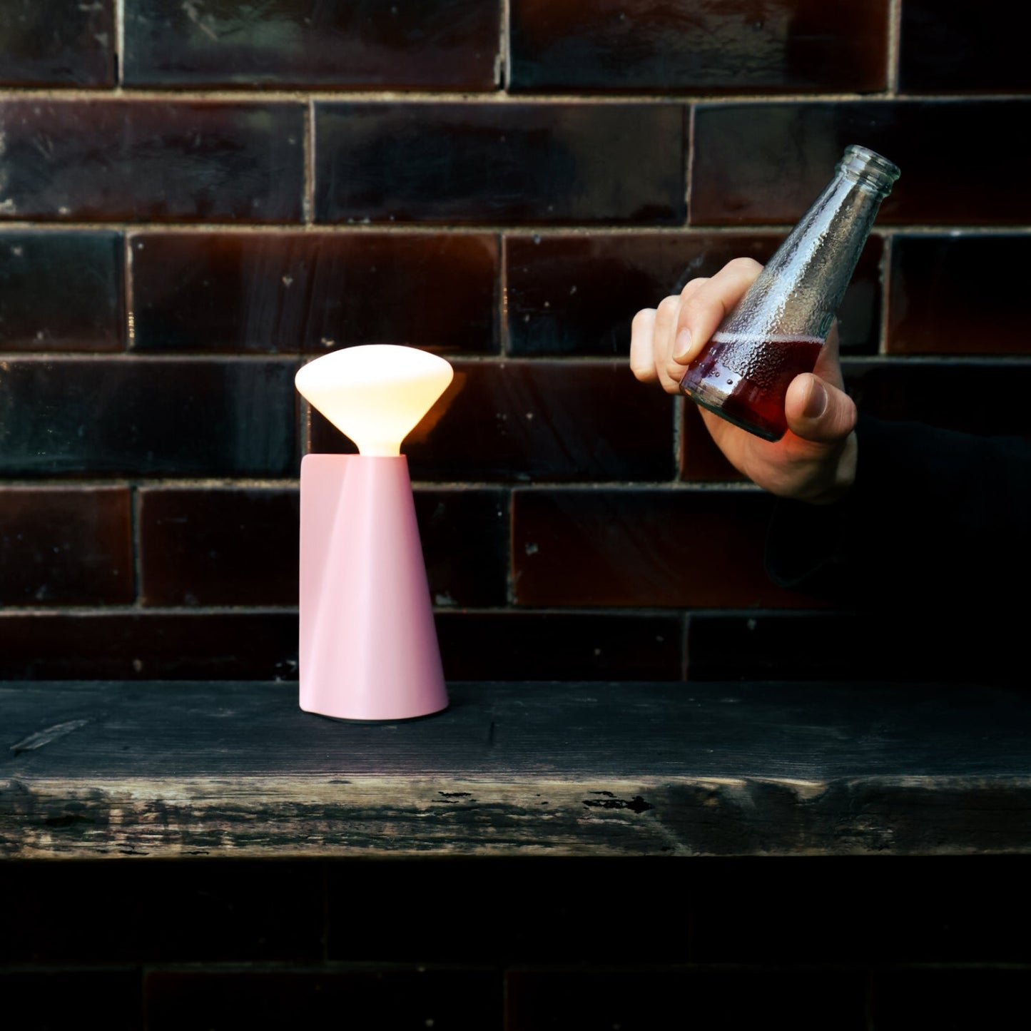 MinoLume Portable LED Lamp ¨C Peony Pink