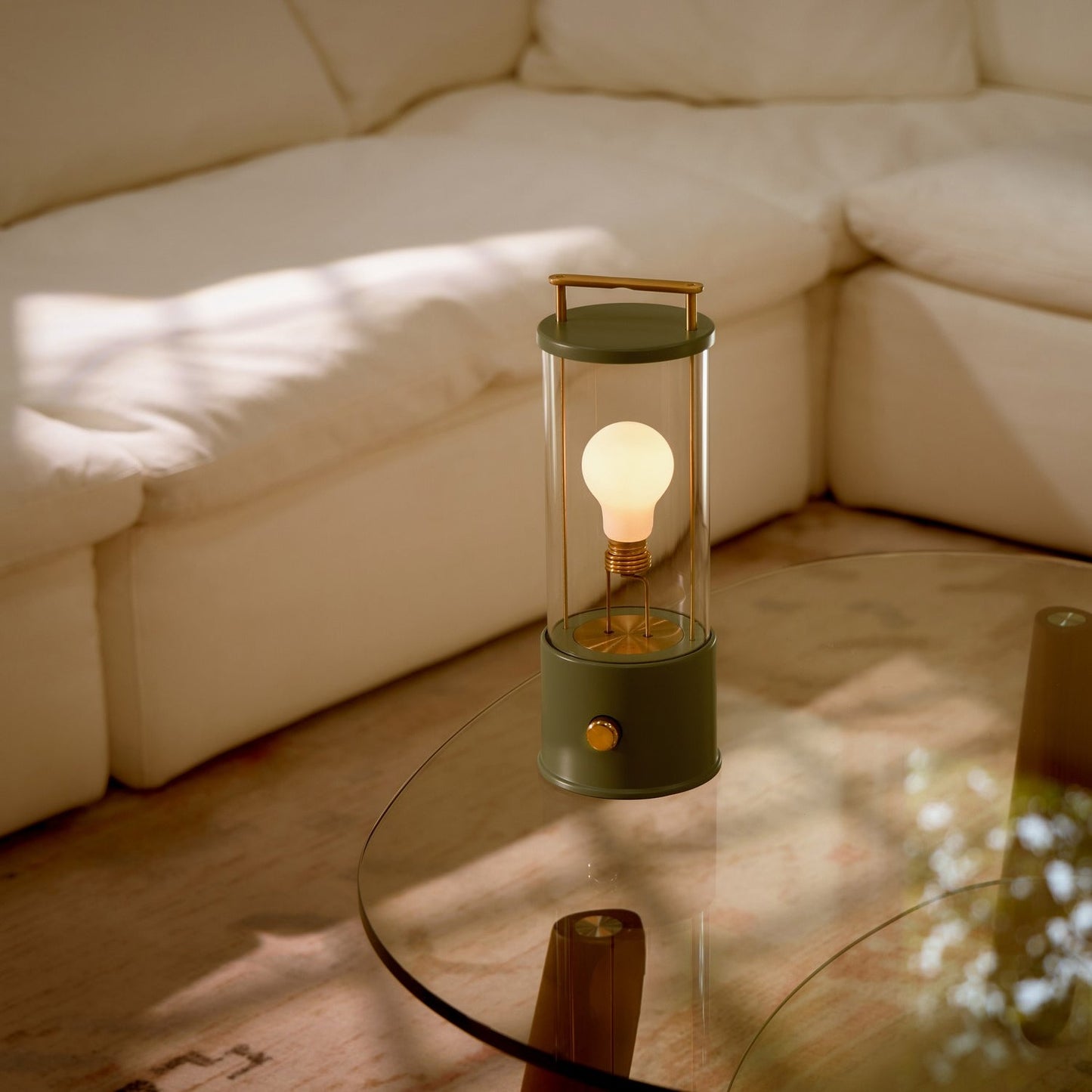 MinoLume Muse 2.0 Portable Lantern ¨C Pleasure Garden Green