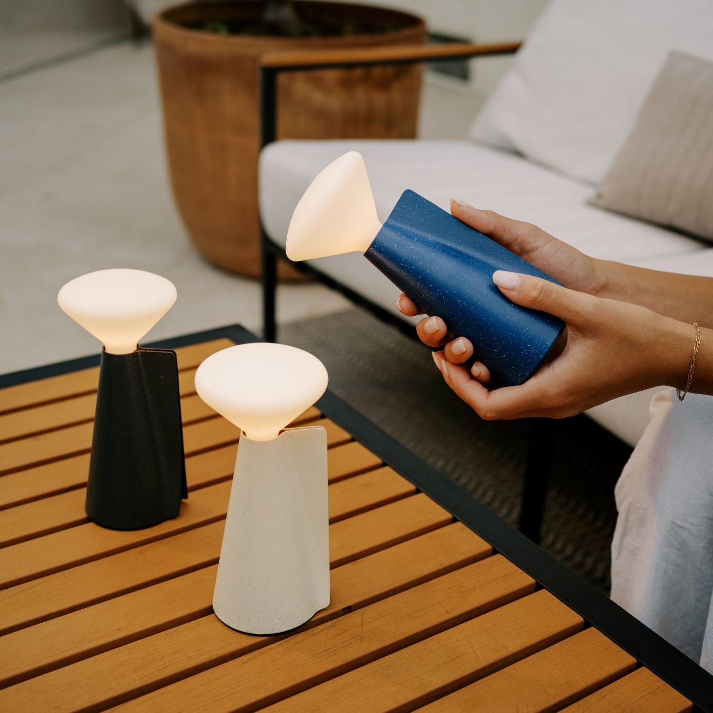 MinoLume Portable Table Lamp ¨C Stone White
