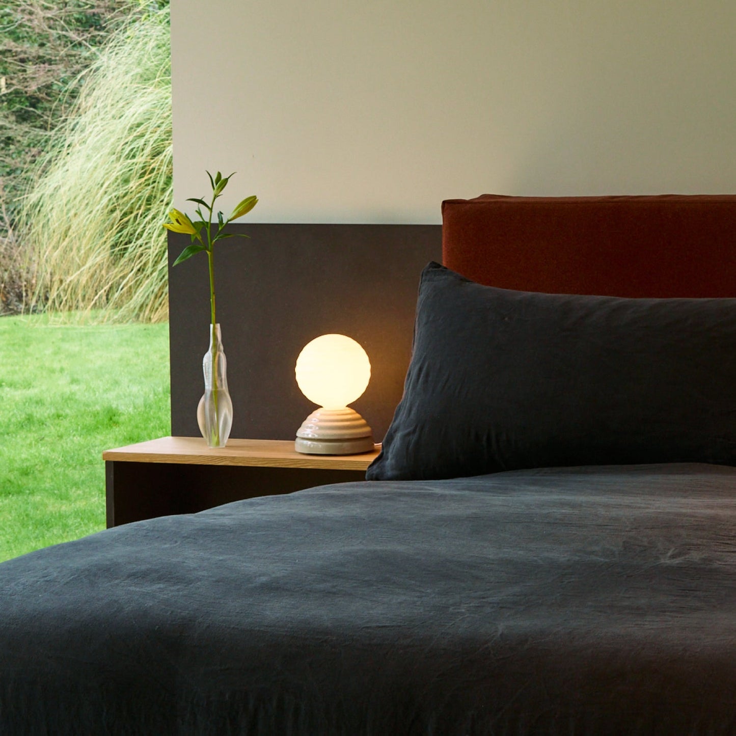 MinoLume Wake Sleep Light in Pebble White