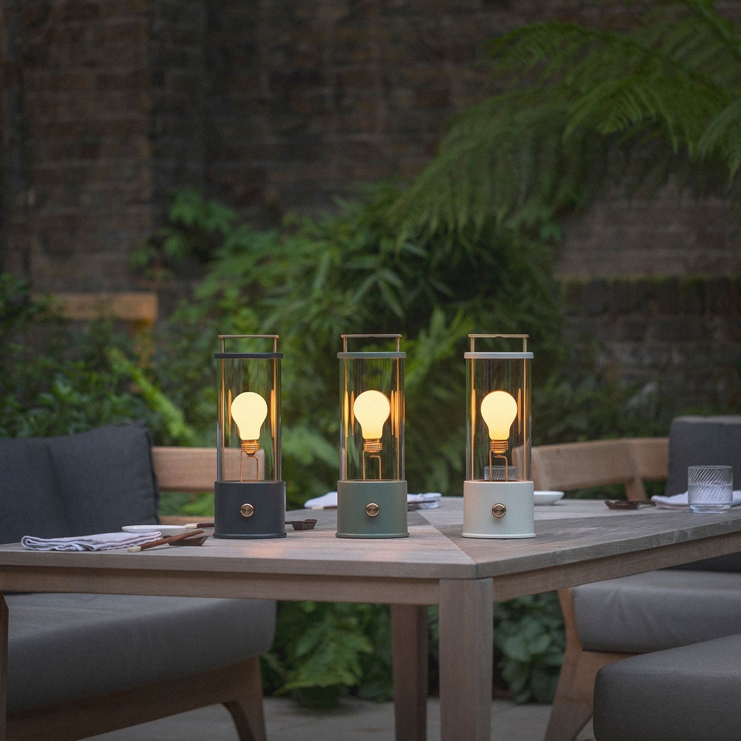Portable Table Lamp in Hackles Black