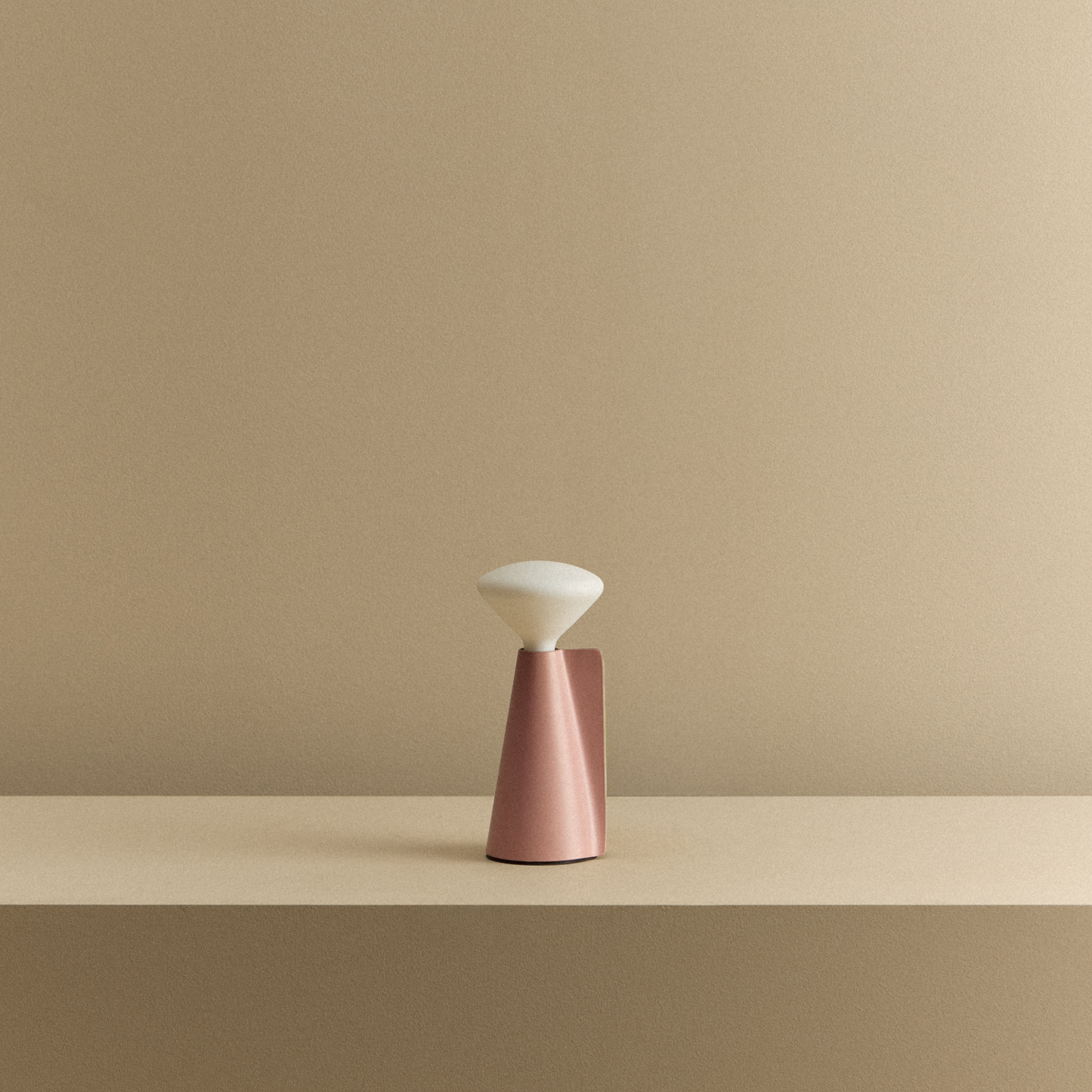 MinoLume Portable LED Lamp ¨C Peony Pink