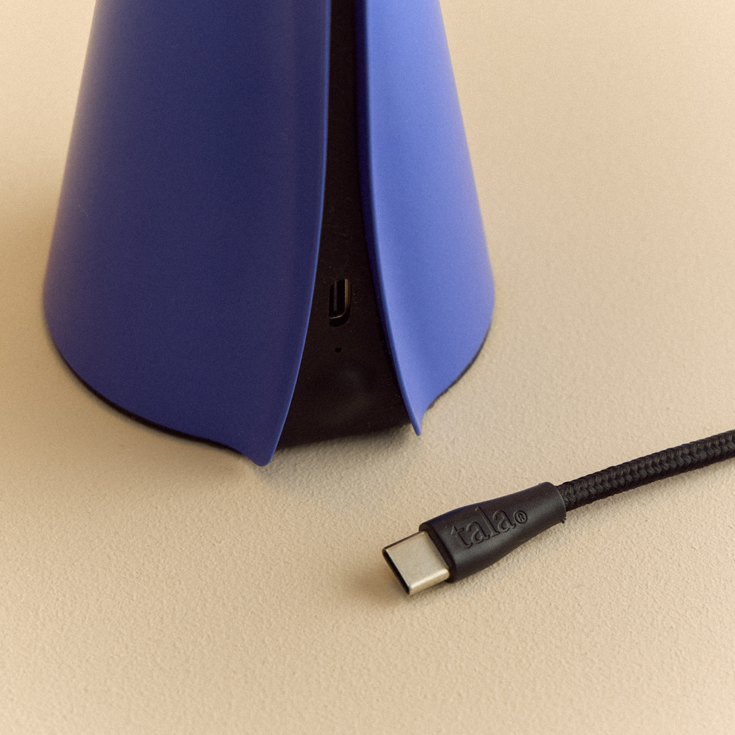 MinoLume Portable Lamp Azure Blue
